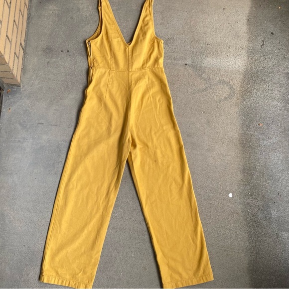 Urban Outfitters Mustard Denim Wide Leg Jumpsuit / Overalls Size Medium - Picture 4 of 12